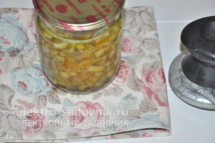 закатать крышкой