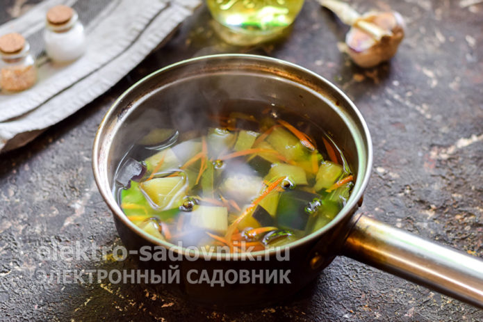 прокипятить в кастрюле