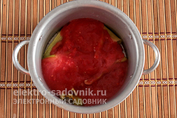 перелить в кастрюлю