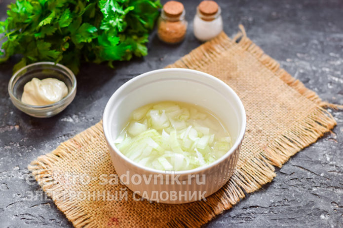 замариновать лук
